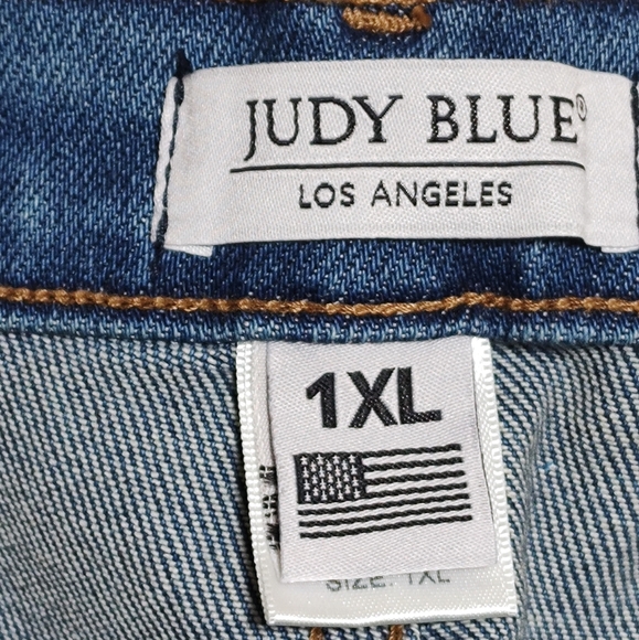 Judy Blue Women's Straight Leg High Rise Jeans in Classic Blue - Picture 5 of 9